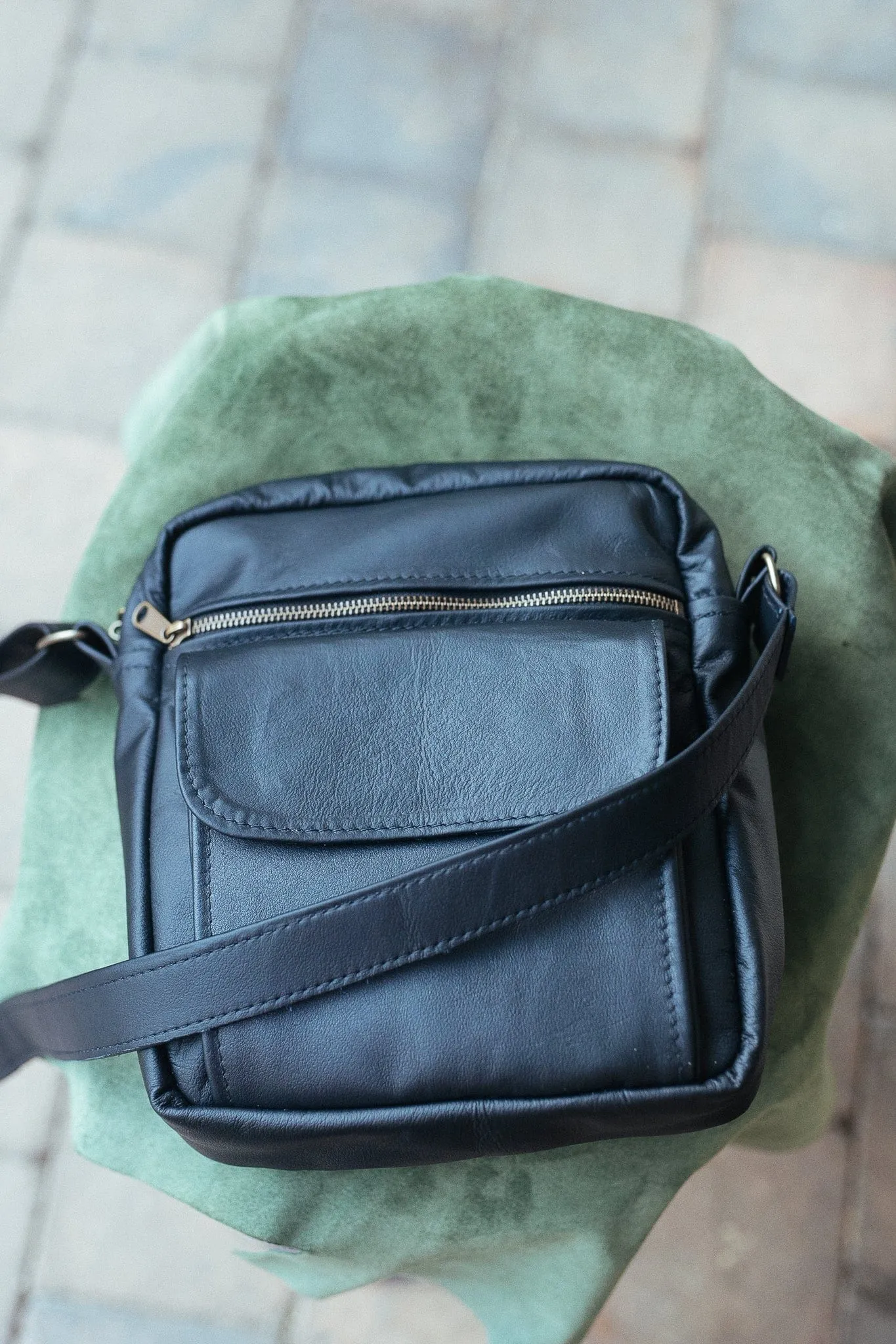 Sydney Satchel Sidebag