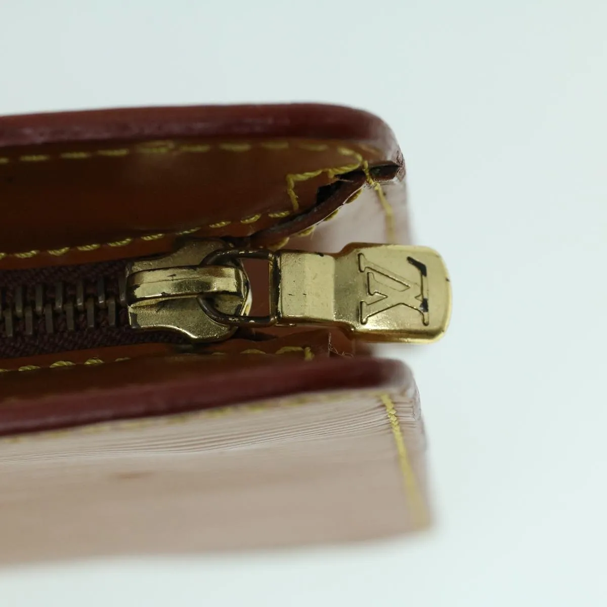 Trendy Inspired Louis Vuitton Epi Pochette Homme Clutch Bag Brown M52528 Lv Auth 53881