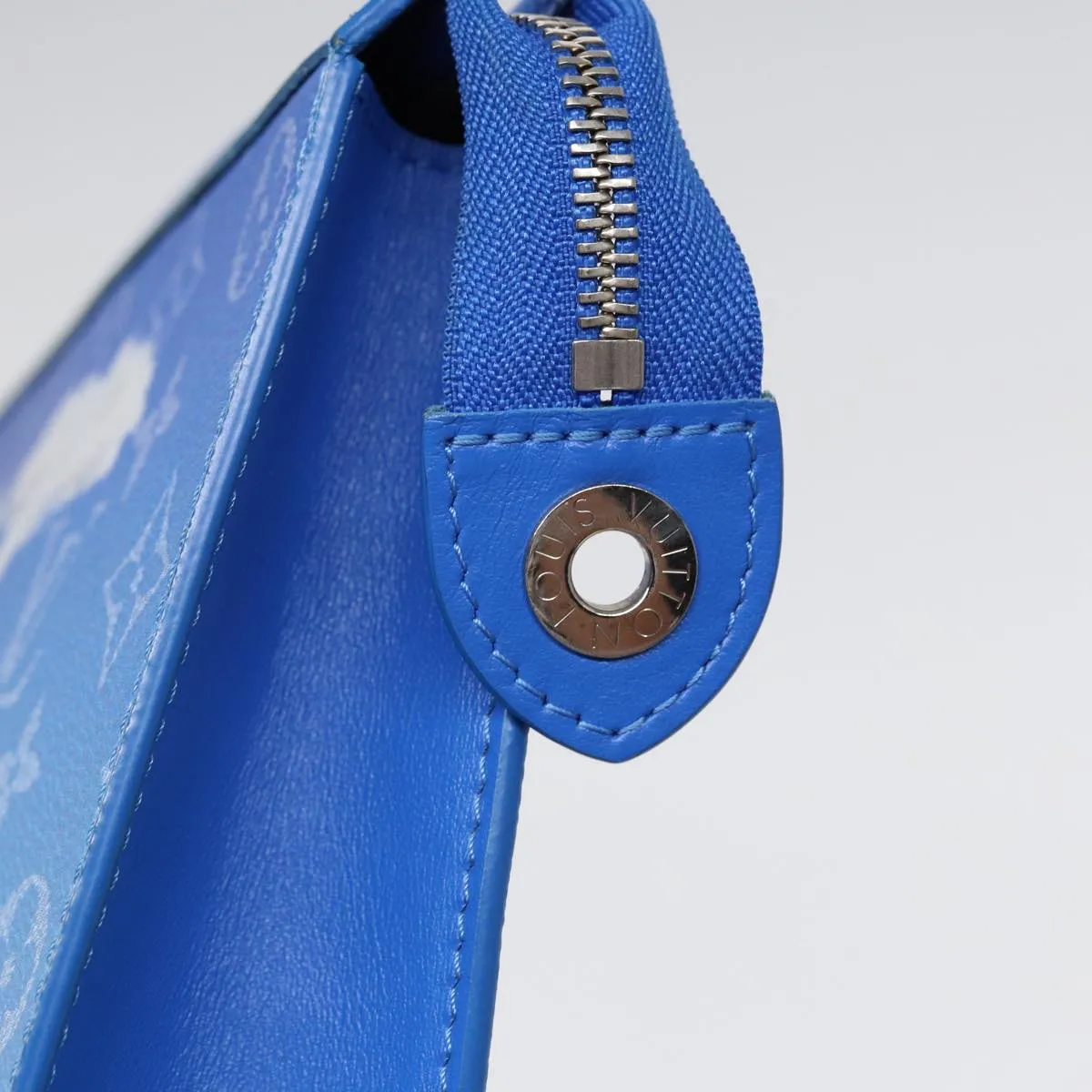 Trendy Inspired Louis Vuitton Monogram Clouds Pochette Voyage Clutch Bag Blue M45480 Auth 88070a