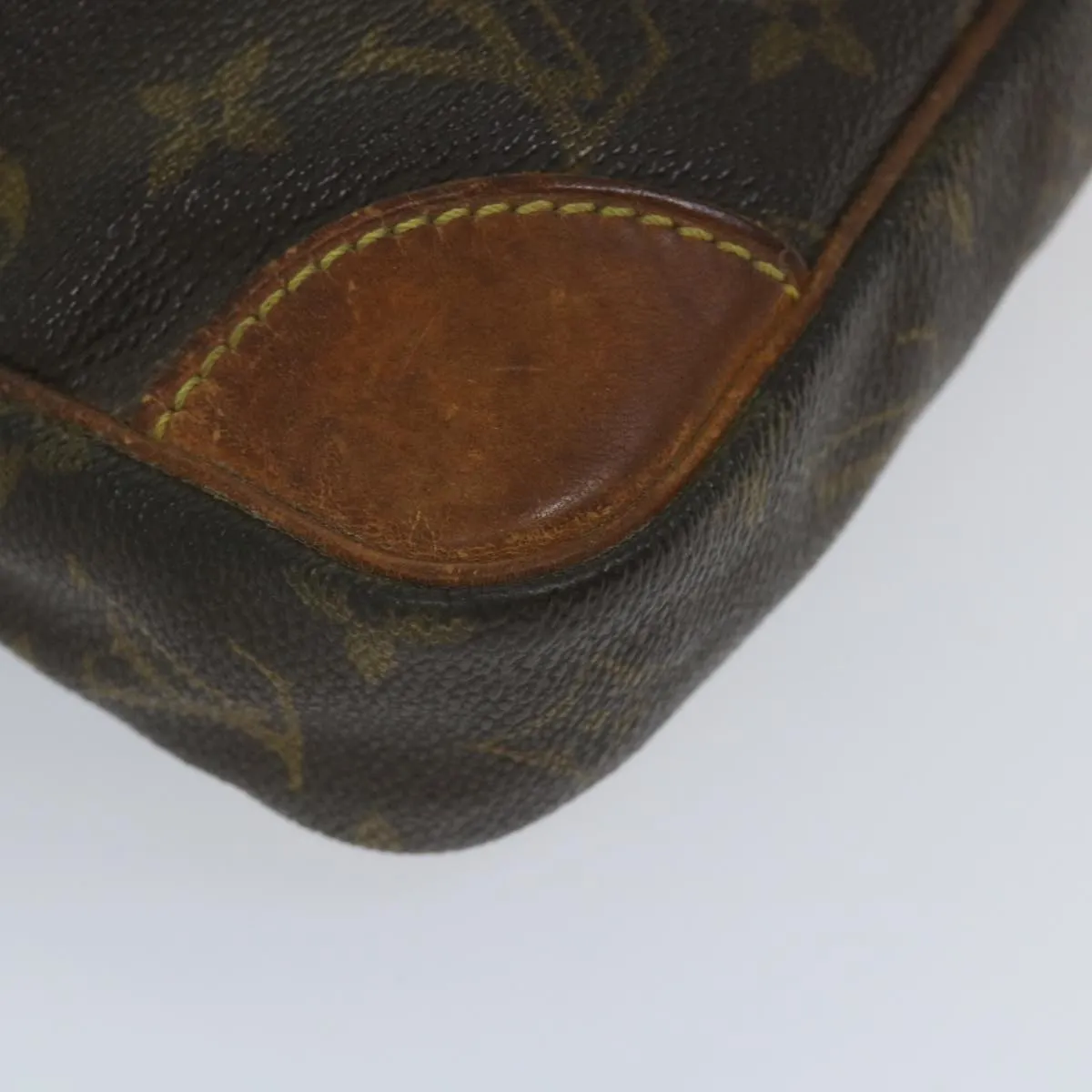 Trendy Inspired Louis Vuitton Monogram Marly Dragonne Gm Clutch Bag M51825 Lv Auth 56914