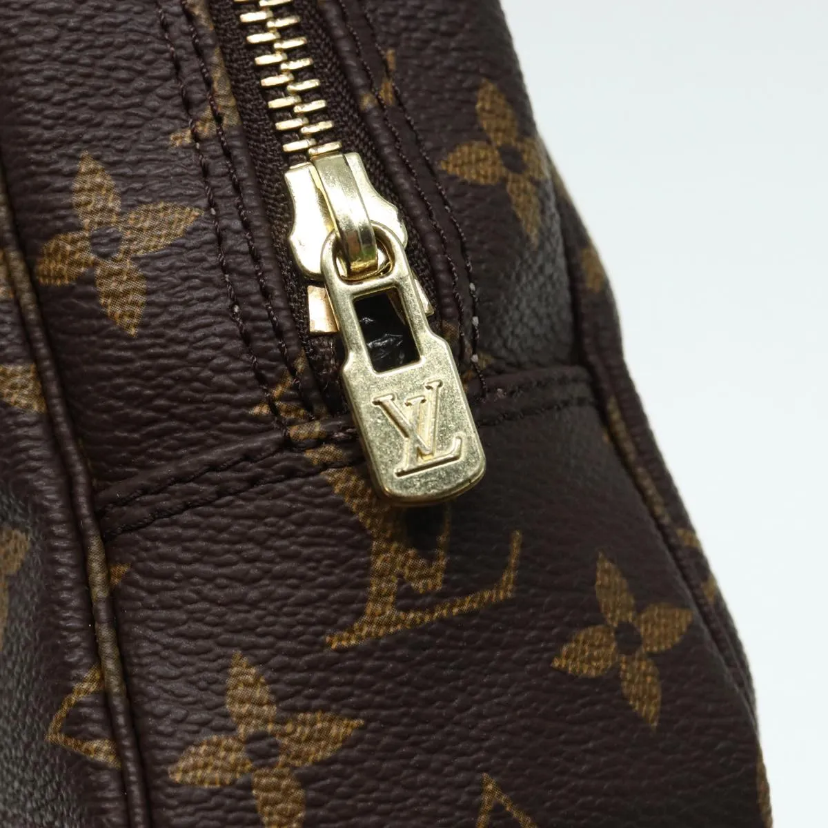 Trendy Inspired Louis Vuitton Monogram Trousse Toilette 23 Clutch Bag M47524 Lv Auth 88910