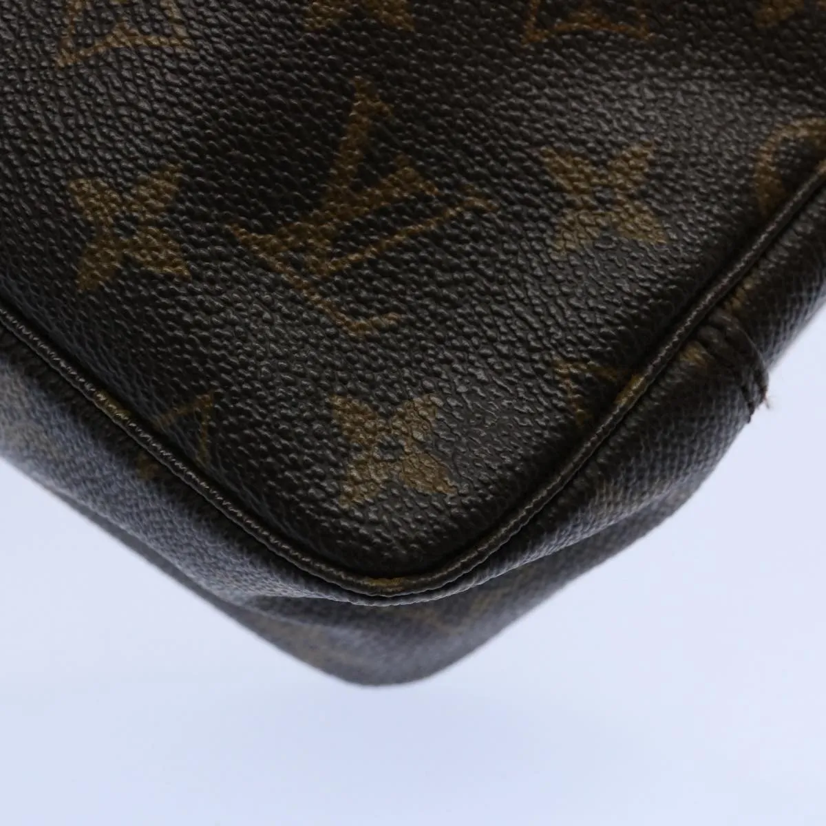 Trendy Inspired Louis Vuitton Monogram Trousse Toilette 23 Clutch Bag M47524 Lv Auth Am5264
